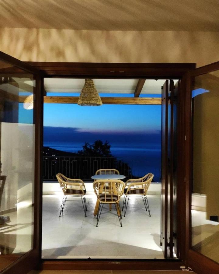 Mourésion Peri Elxis Luxury Suites المظهر الخارجي الصورة